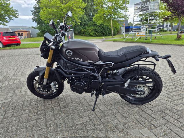 benelli - leoncino-800