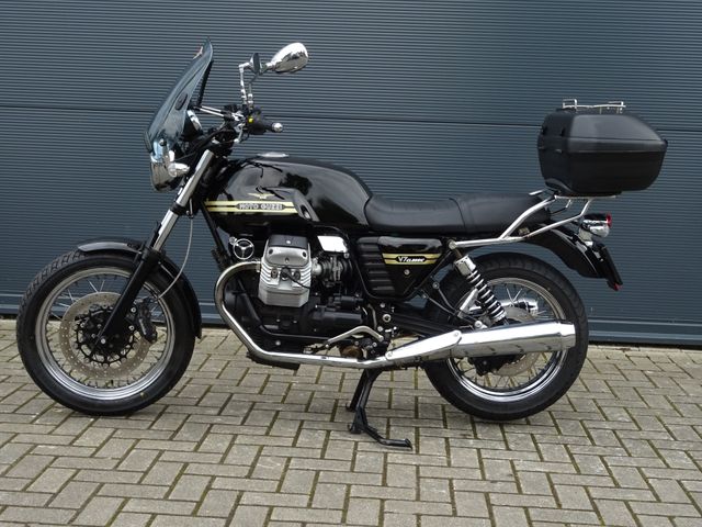 moto-guzzi - v-7-classic