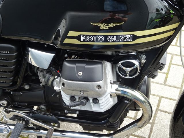 moto-guzzi - v-7-classic