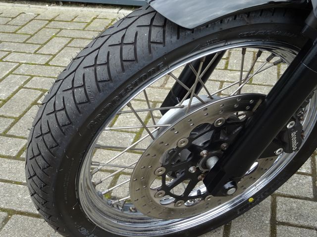moto-guzzi - v-7-classic