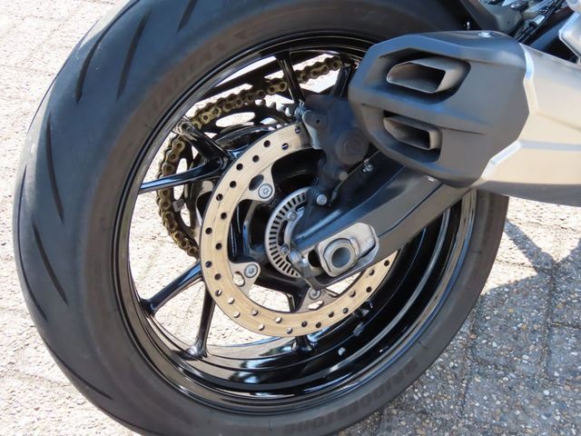 bmw - f-900-r
