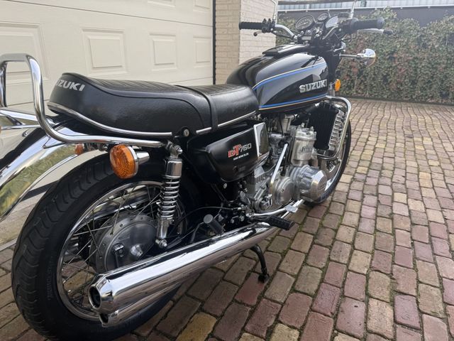 suzuki - gt-750