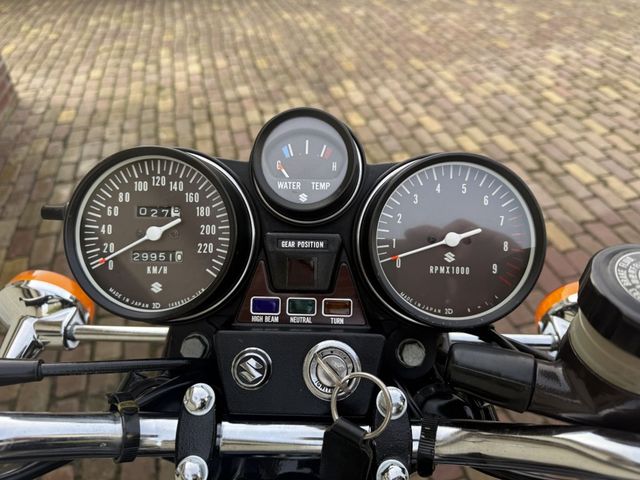 suzuki - gt-750