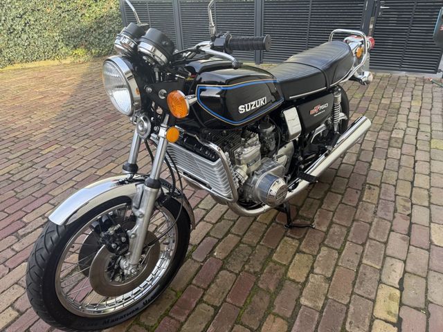 suzuki - gt-750