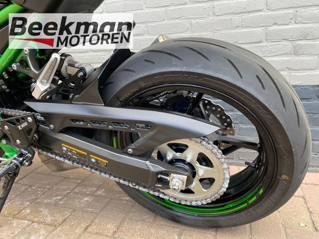 kawasaki - z900