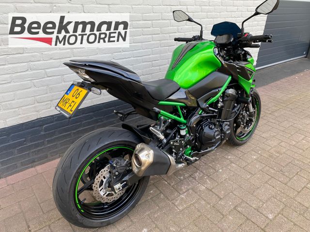kawasaki - z900