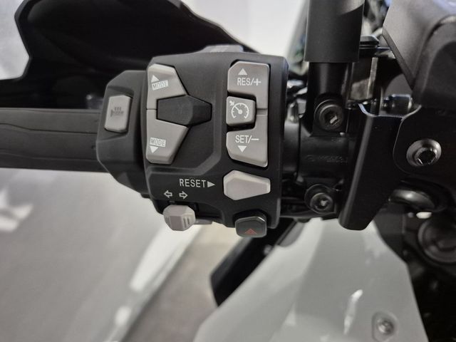 kawasaki - versys-1100-s