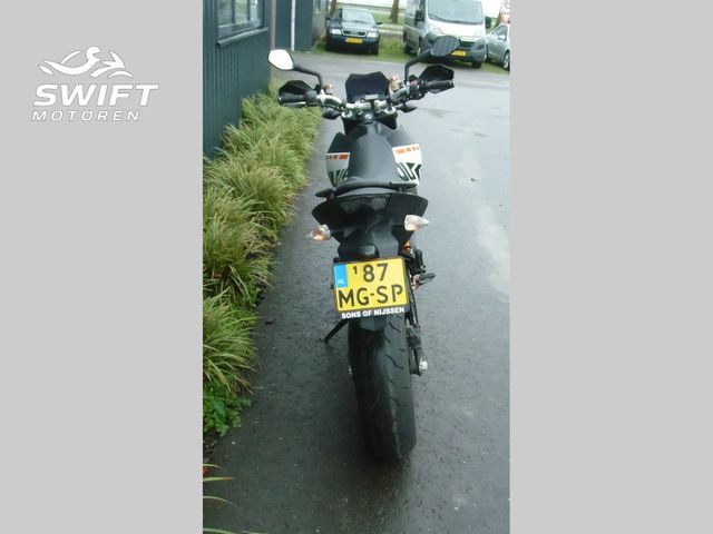 ktm - 690-duke