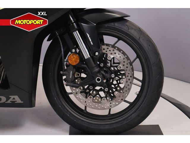 honda - cbr-650-r