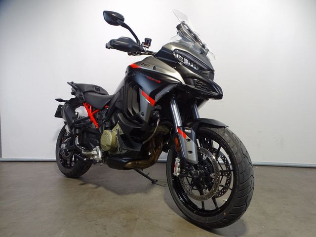 ducati - multistrada-v4-s-grand-tour
