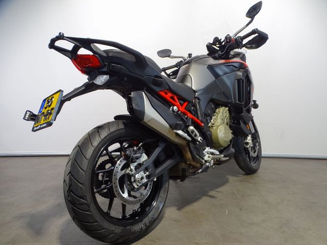 ducati - multistrada-v4-s-grand-tour