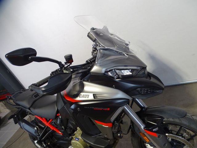 ducati - multistrada-v4-s-grand-tour