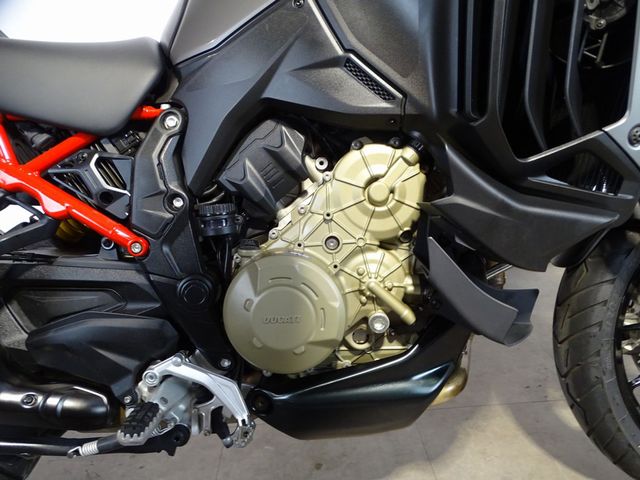 ducati - multistrada-v4-s-grand-tour