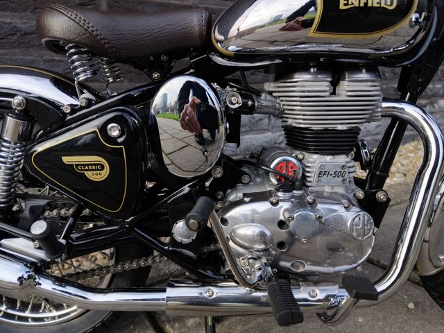 royal-enfield - classic-500