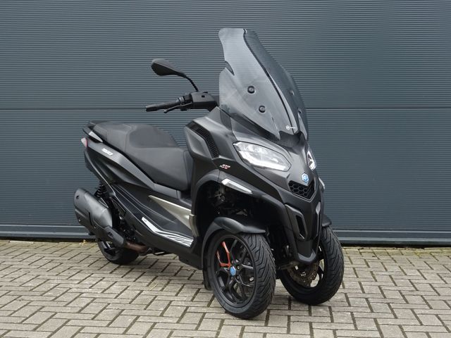 piaggio - mp3-530-hpe-advance-exlusive
