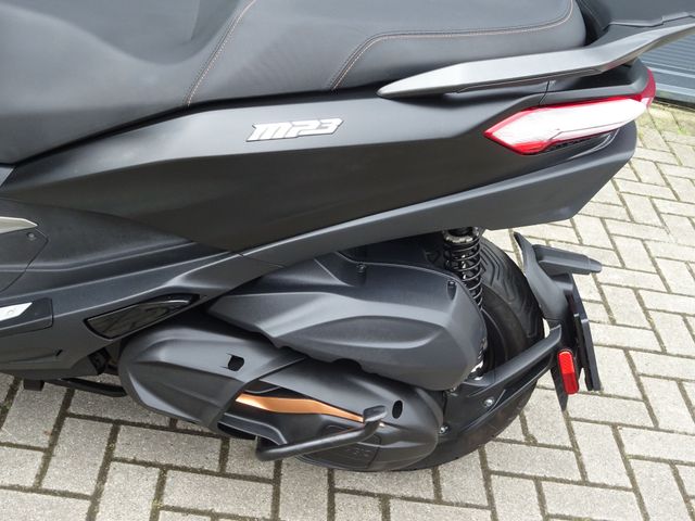piaggio - mp3-530-hpe-advance-exlusive