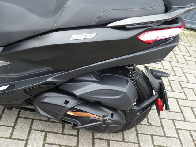 piaggio - mp3-530-hpe-advance-exlusive
