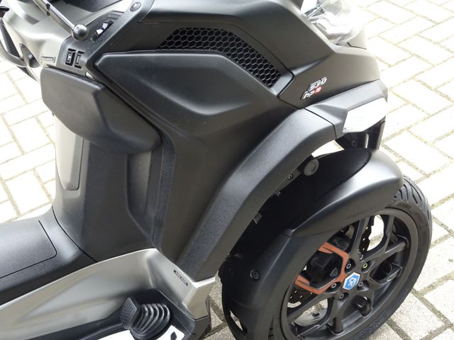 piaggio - mp3-530-hpe-advance-exlusive