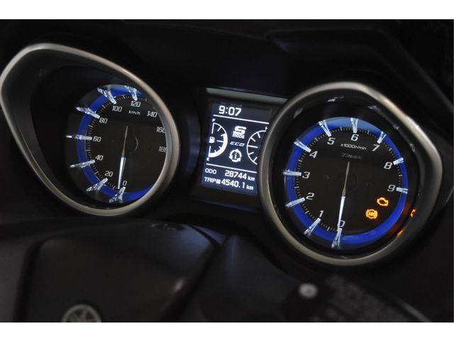 yamaha - tmax-sx