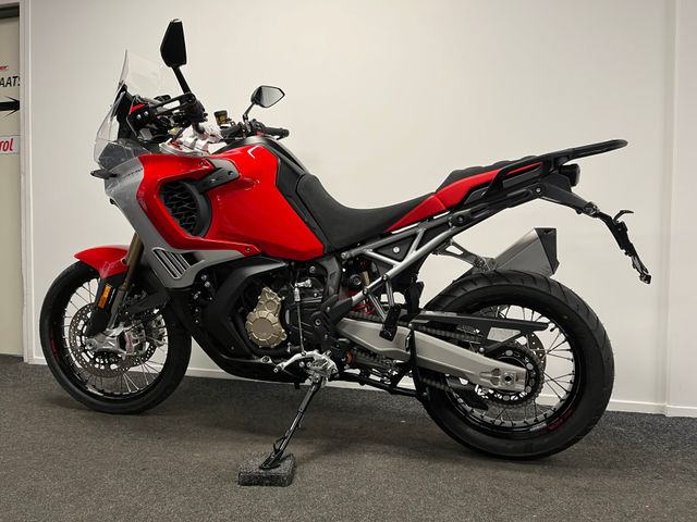 mv-agusta - enduro-veloce