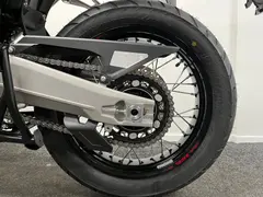 MV Agusta Enduro Veloce 2025 nieuw – foto 21 van 27