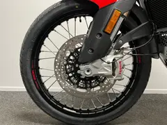 MV Agusta Enduro Veloce 2025 nieuw – foto 19 van 27