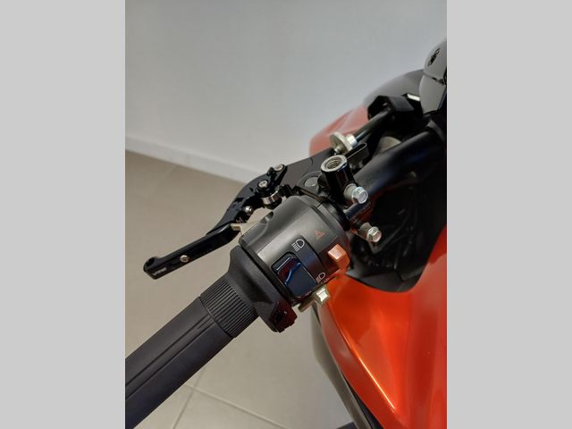 kawasaki - z1000-abs