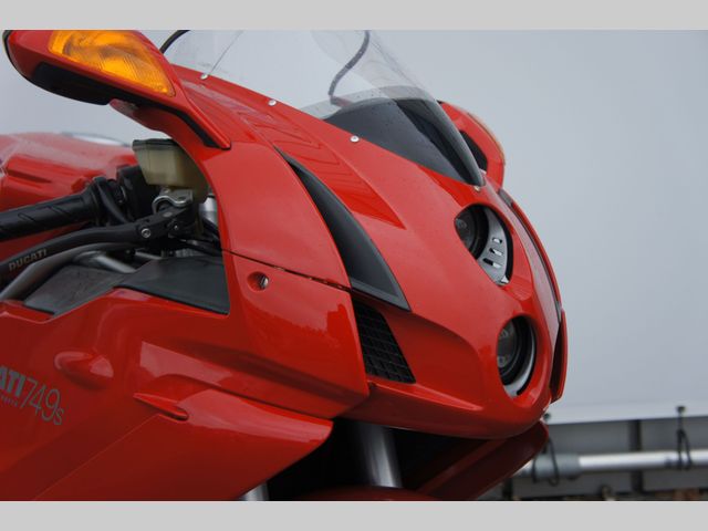 ducati - 749-s