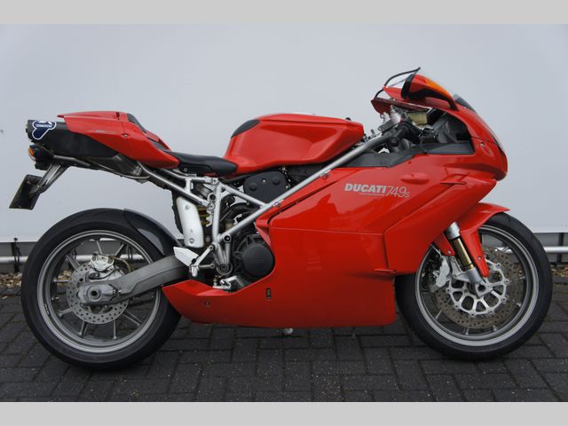 ducati - 749-s