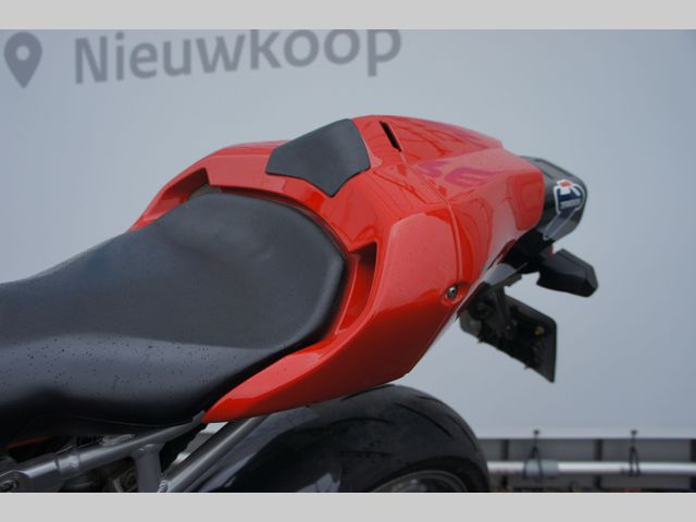 ducati - 749-s