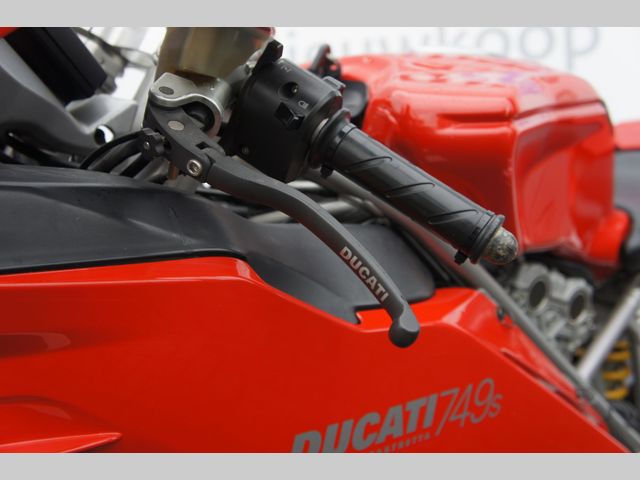 ducati - 749-s