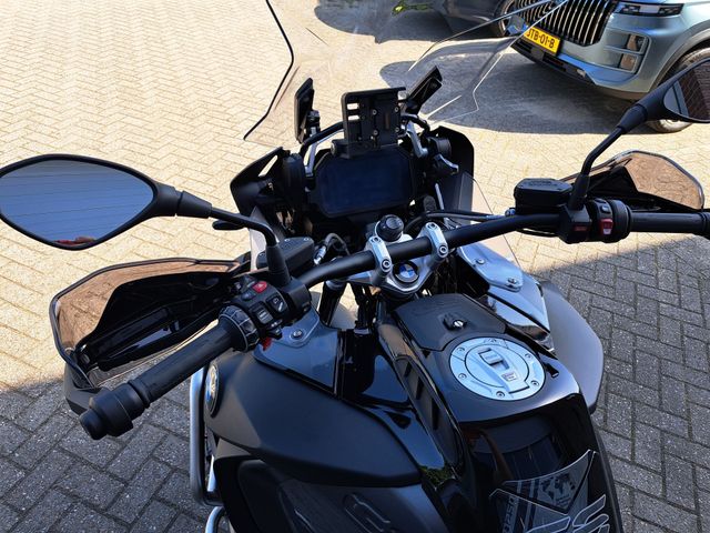 bmw - r-1250-gs-adventure