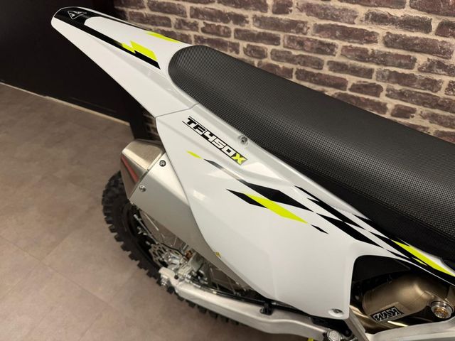 triumph - tr-450-x-rc