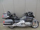 HONDA GL 1800 GOLDWING