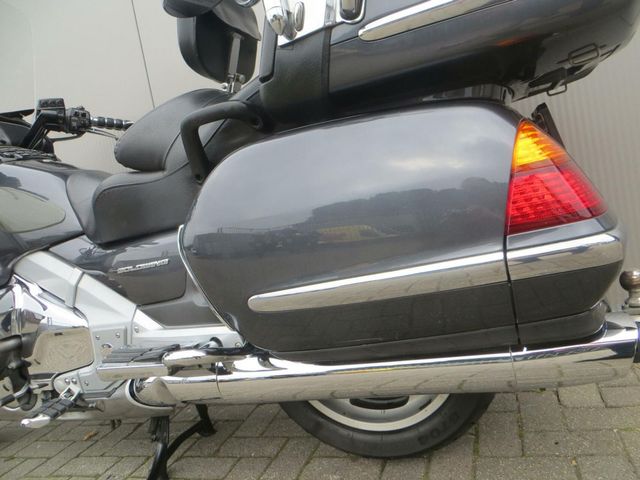 honda - gl-1800-goldwing