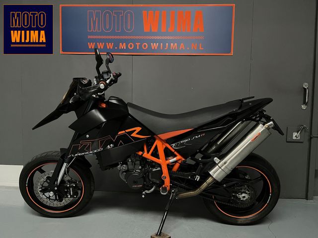 ktm - 690-supermoto-r