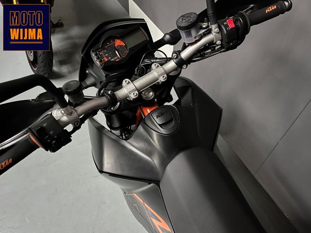 ktm - 690-supermoto-r