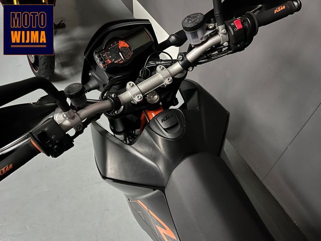 ktm - 690-supermoto-r