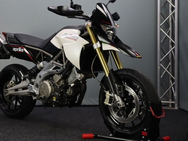 aprilia - dorsoduro-750