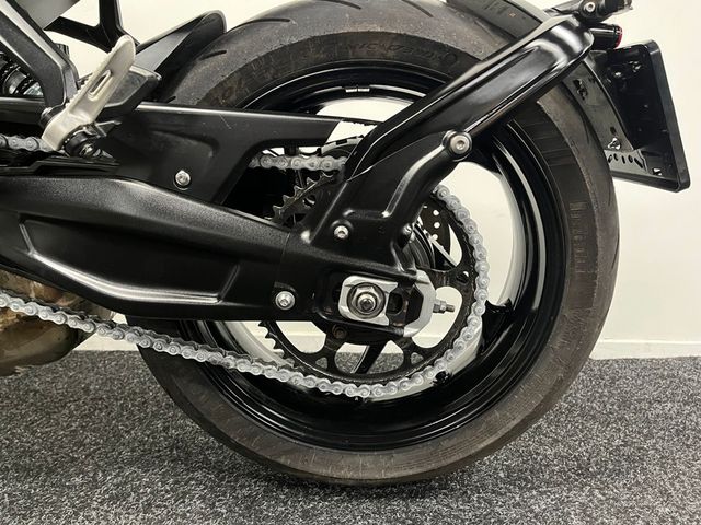 triumph - trident-660