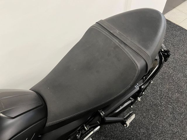 triumph - trident-660