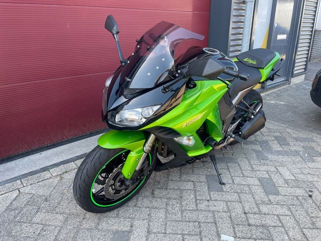 kawasaki - z-1000-sx-abs