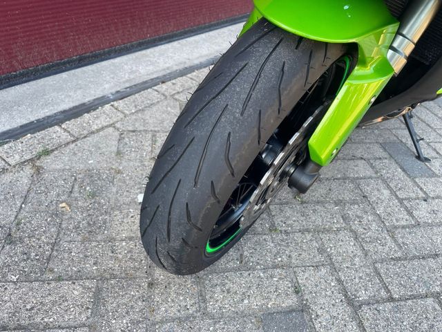 kawasaki - z-1000-sx-abs