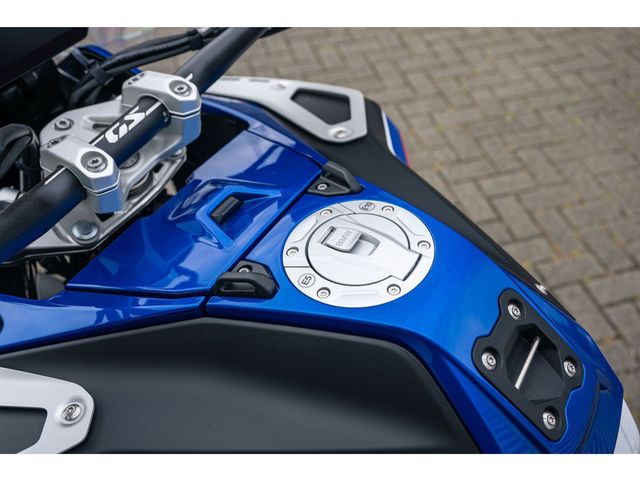 bmw - r-1300-gs-adventure