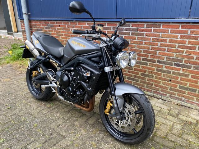 triumph - street-triple-r