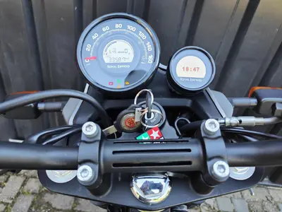 ROYAL ENFIELD SCRAM 411 – foto 4