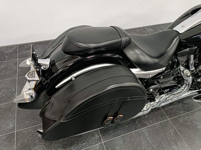 yamaha - xv-1900-midnight-star