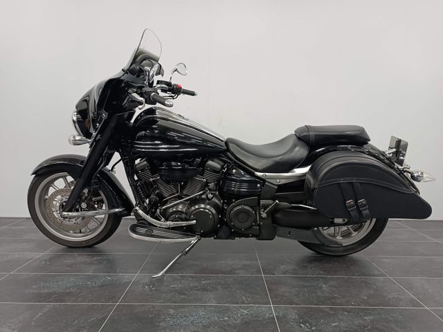 yamaha - xv-1900-midnight-star