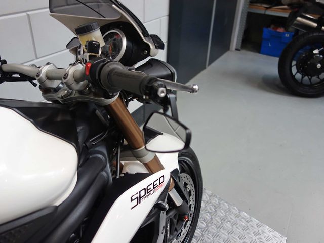 triumph - speed-triple