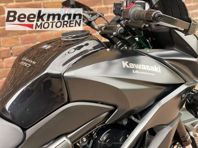 kawasaki - versys-650-abs